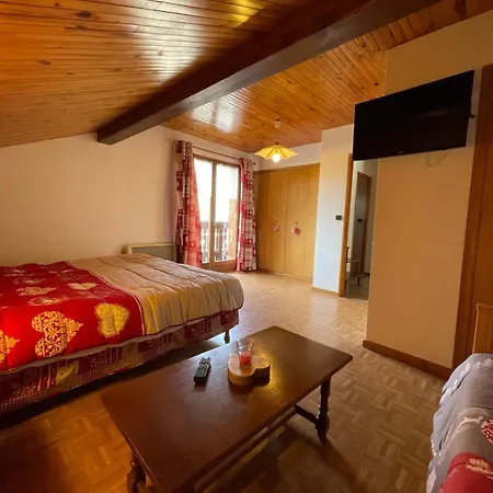 Les Lurins Chalet *