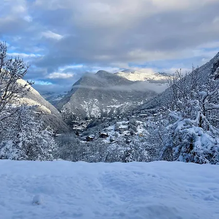 Chalet Les Lurins *